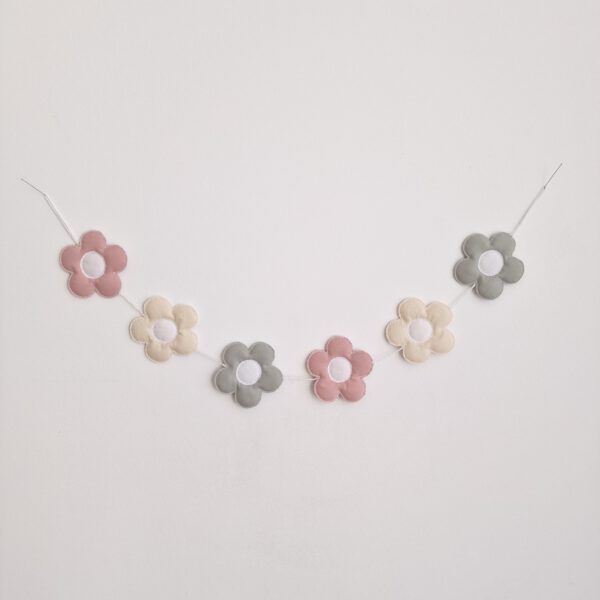 Garland with flowers made to your liking