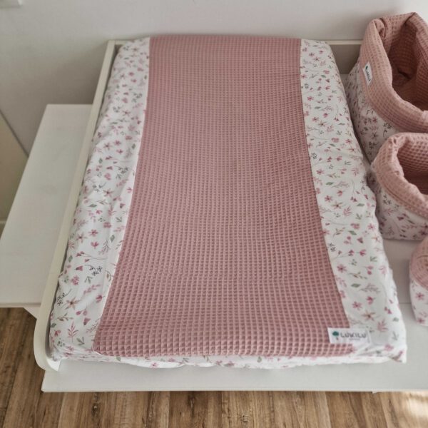Funda cambiador flores con rosa empolvado (Telas 22 y 74)